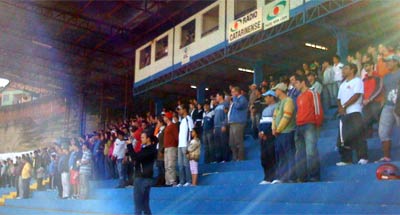 Público no Estádio confiante na vitória que não veio.  524 pagantes e 82 menores garantiram um pequeno lucro para o clube.